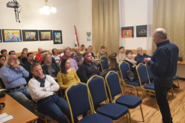 Tarr Bélára emlékezünk - Újabb filmvetítés a Wanatka Központban